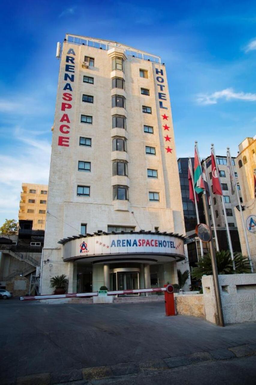 Arena Space Hotel Аман Екстериор снимка