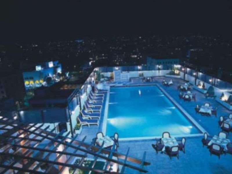 Arena Space Hotel Аман Екстериор снимка